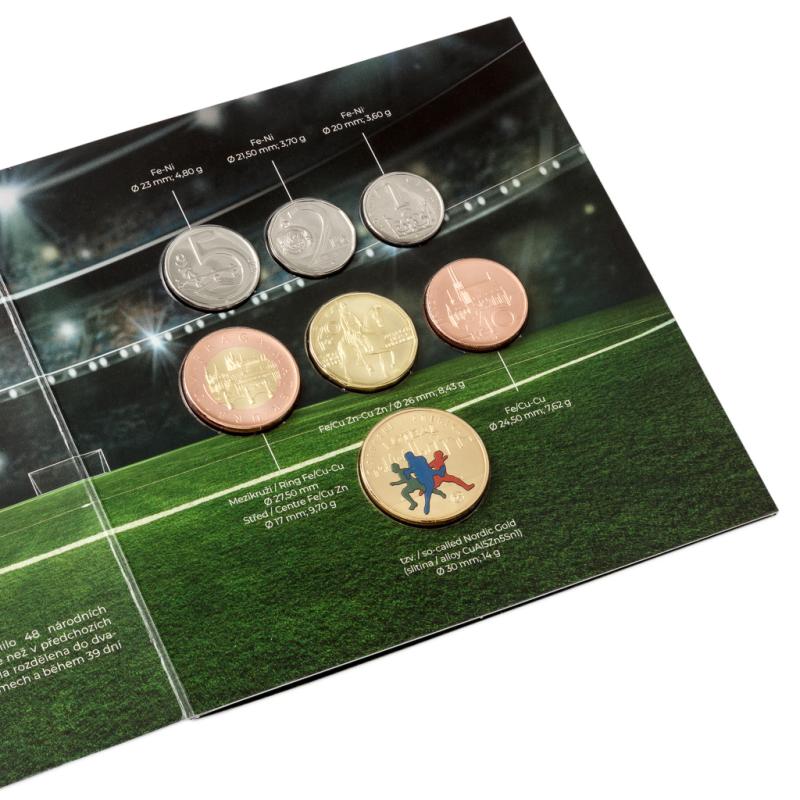 2026 - Sada oběžných mincí MS ve Fotbale stand