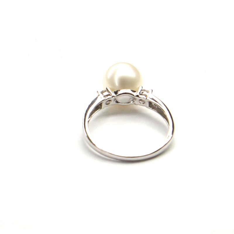Prsten z bílého zlata s mořskou perlou a zirkony Pattic 3g BV501901W-56