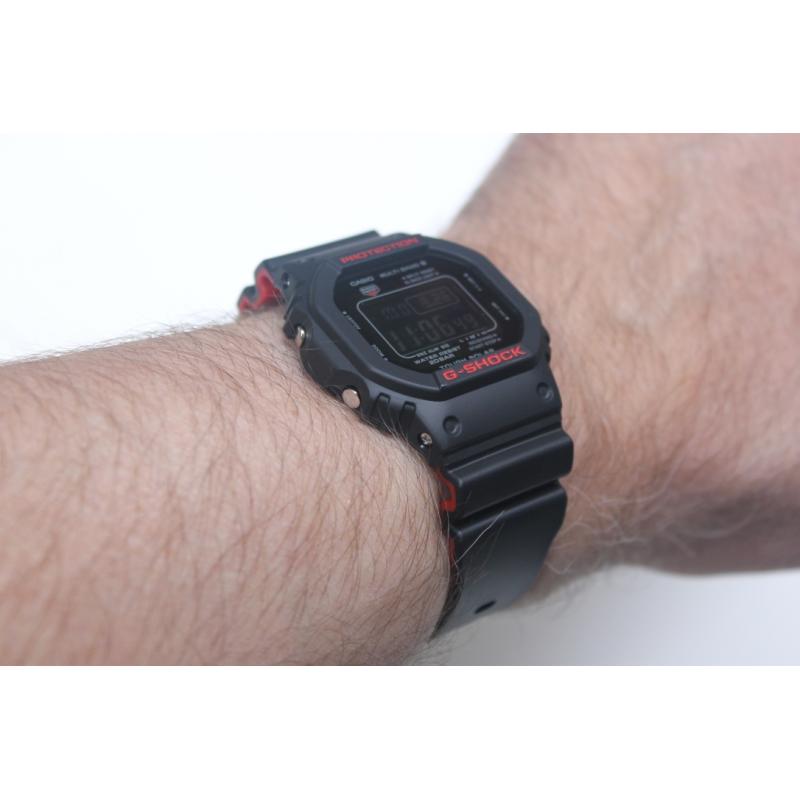 Pánske hodinky CASIO G-SHOCK DW-5600HR-1