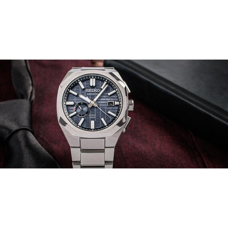 Hodinky SEIKO Astron SSJ013J1