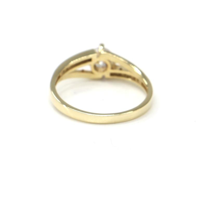 Prsten ze žlutého zlata se středovým zirkonem AU 585/000 2,65 gr, PR661027701
