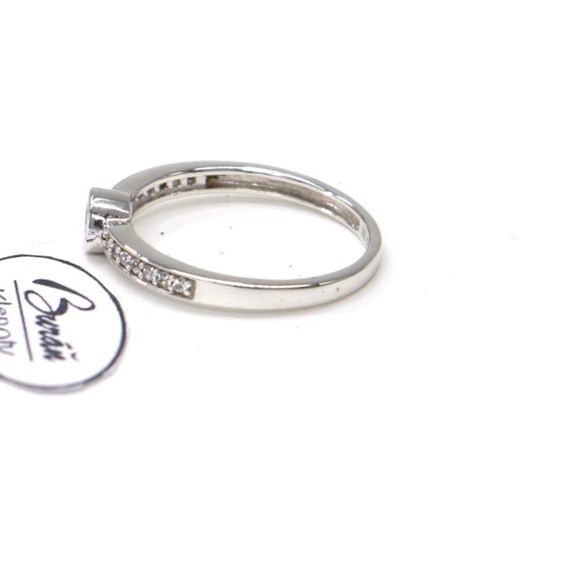 Prsteň z bieleho zlata so stredovým zirkónom a zirkónmi AU 585/000 2,45 gr, PR396110501