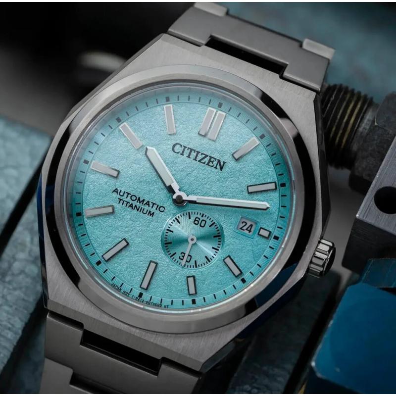 Pánské hodinky CITIZEN SUPER TITANIUM Automatic NJ0180-80M