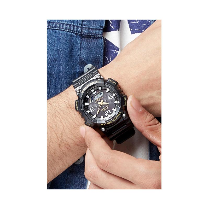 Pánske hodinky CASIO Tough Solar AQ-S810W-1B