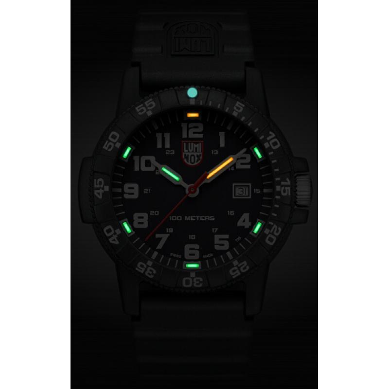 Pánské hodinky LUMINOX Leatherback Sea Turtle Giant XS.0321.L