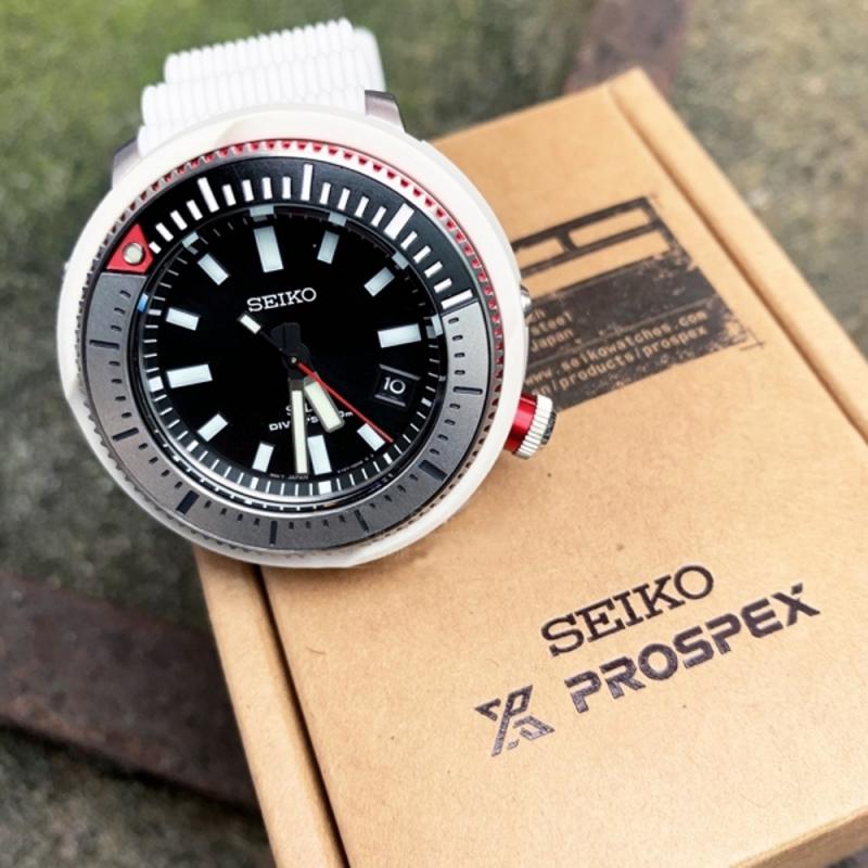 Pánské hodinky SEIKO  Prospex Solar SNE545P1
